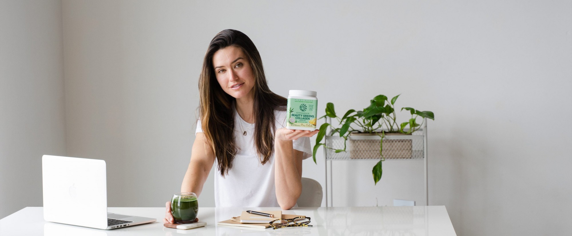 Bột tăng cường collagen với nhiều rau xanh & lợi khuẩn Sunwarrior Beauty Greens Collagen Booster 7